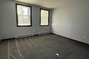 20 Garvin St, New London, CT 06320 - Photo 9