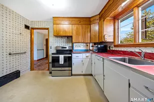 851 Ward Ln, Cheshire, CT 06410 - Photo 11