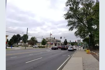 1100 New Britain Avenue #102, West Hartford, CT 06110 - Photo 5