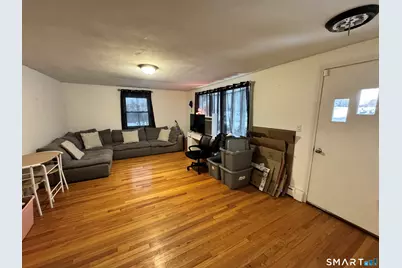 10 Hamilton Court, Enfield, CT 06082 - Photo 3