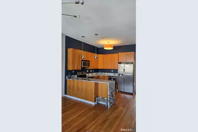 556 Chapel Street #APT 3, New Haven, CT 06511 - Photo 3