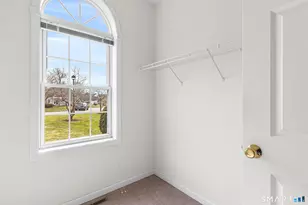 177 Thistle Pond Dr, Bloomfield, CT 06002 - Photo 13