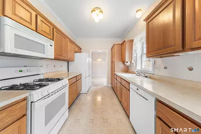 177 Thistle Pond Drive #177, Bloomfield, CT 06002 - Photo 7