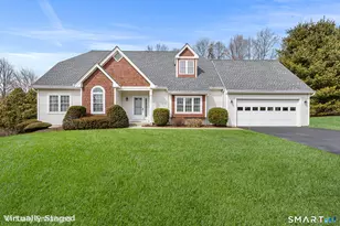 177 Thistle Pond Dr, Bloomfield, CT 06002 - Photo 1