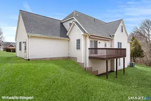 177 Thistle Pond Dr, Bloomfield, CT 06002 - Photo 27