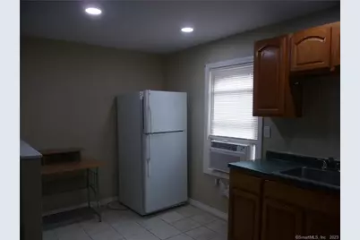 24 King Street #3, Hartford, CT 06114 - Photo 3