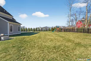 4 Arbor Crossing, East Lyme, CT 06333 - Photo 9