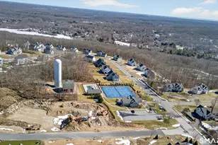 4 Arbor Crossing, East Lyme, CT 06333 - Photo 3