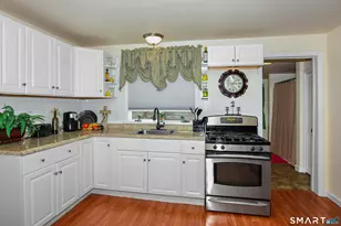 23 Victoria St, Griswold, CT 06351 - Photo 7