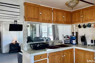 17 Montauk Rd, East Hartford, CT 06118 - Photo 5