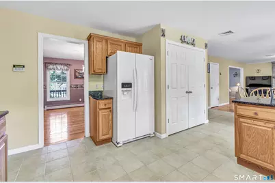 11 Jeanetti Drive, Derby, CT 06418 - Photo 13