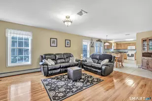 11 Jeanetti Dr, Derby, CT 06418 - Photo 9