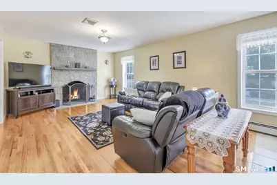 11 Jeanetti Drive, Derby, CT 06418 - Photo 7