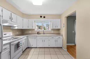 15 Derbyshire, Derby, CT 06418 - Photo 9