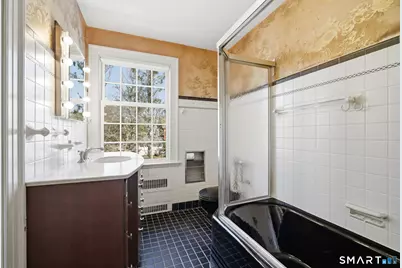 2095 Chapel Street, New Haven, CT 06515 - Photo 25