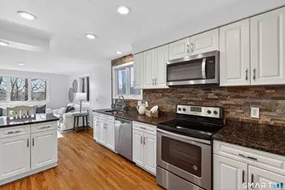 390 Trailsend Drive #390, Torrington, CT 06790 - Photo 7