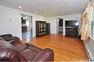 234 S Elm St, Windsor Locks, CT 06096 - Photo 13