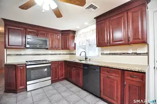 234 S Elm St, Windsor Locks, CT 06096 - Photo 7