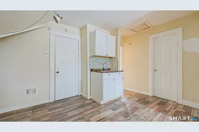 437 Dixwell Avenue, New Haven, CT 06511 - Photo 13