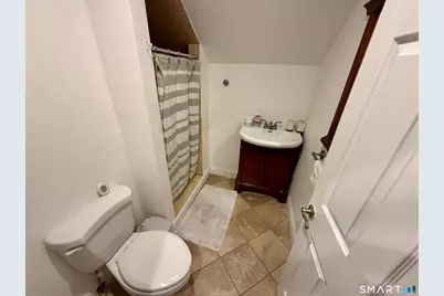 64 Hickory Street, Bridgeport, CT 06610 - Photo 27