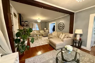 64 Hickory St, Bridgeport, CT 06610 - Photo 9