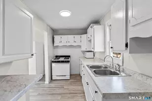 426 Poplar St, New Haven, CT 06513 - Photo 3