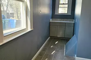 25 Lexington St, Hamden, CT 06514 - Photo 9