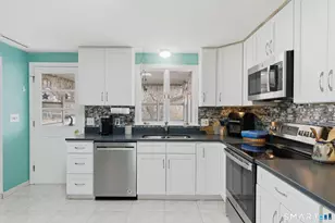 57 Edgewood Dr, Middletown, CT 06457 - Photo 15