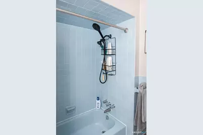 88 Elizabeth Ann Drive, New Haven, CT 06512 - Photo 11