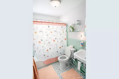 88 Elizabeth Ann Drive, New Haven, CT 06512 - Photo 19