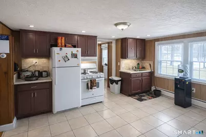 88 Elizabeth Ann Drive, New Haven, CT 06512 - Photo 17