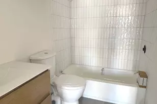 104 Maple Ave, Stamford, CT 06902 - Photo 5