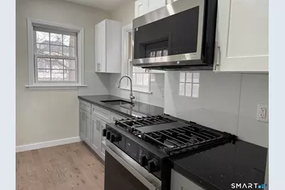 104 Maple Avenue, Stamford, CT 06902 - Photo 9