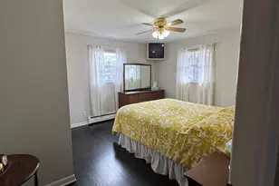 219 Oakwood Dr, Fairfield, CT 06824 - Photo 9