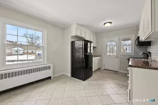 250 Edward St, Wethersfield, CT 06109 - Photo 11