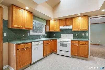 4 Wilson Street, New Fairfield, CT 06812 - Photo 7