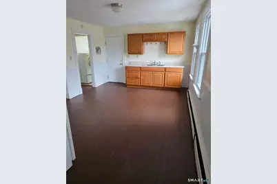 35 Denison Avenue, New London, CT 06320 - Photo 17