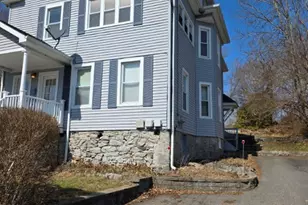 35 Denison Ave, New London, CT 06320 - Photo 3