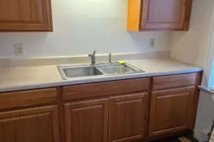 35 Denison Ave, New London, CT 06320 - Photo 19