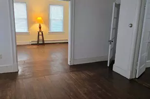 35 Denison Ave, New London, CT 06320 - Photo 11