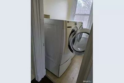 35 Denison Avenue, New London, CT 06320 - Photo 13