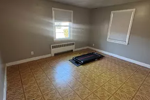 105 Crown St, Bristol, CT 06010 - Photo 13