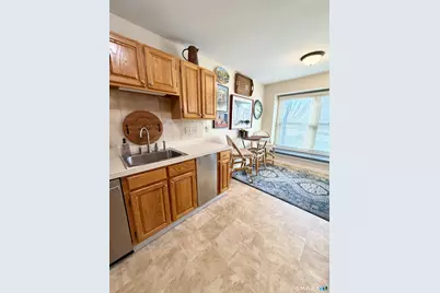 16 Fawn Ridge Lane #16, Wilton, CT 06897 - Photo 7