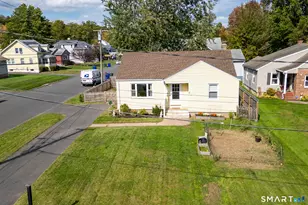 1 Bristol St, Wethersfield, CT 06109 - Photo 31