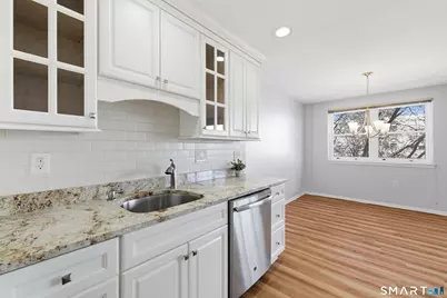 893 Farmington Avenue #5I, West Hartford, CT 06119 - Photo 11