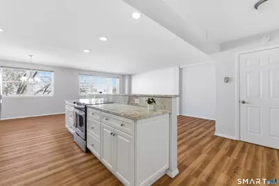 893 Farmington Avenue #5I, West Hartford, CT 06119 - Photo 13