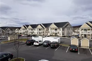 424 Center Meadow Ln, Danbury, CT 06810 - Photo 3