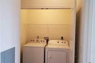 424 Center Meadow Ln, Danbury, CT 06810 - Photo 19