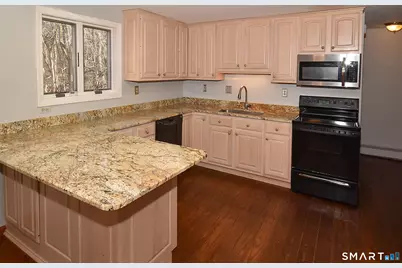 40 Kevin Drive, Vernon, CT 06066 - Photo 9