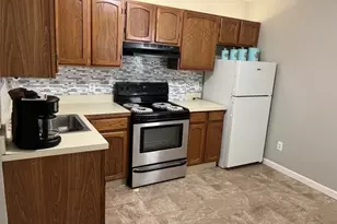 137 Judd Square, Wallingford, CT 06492 - Photo 9